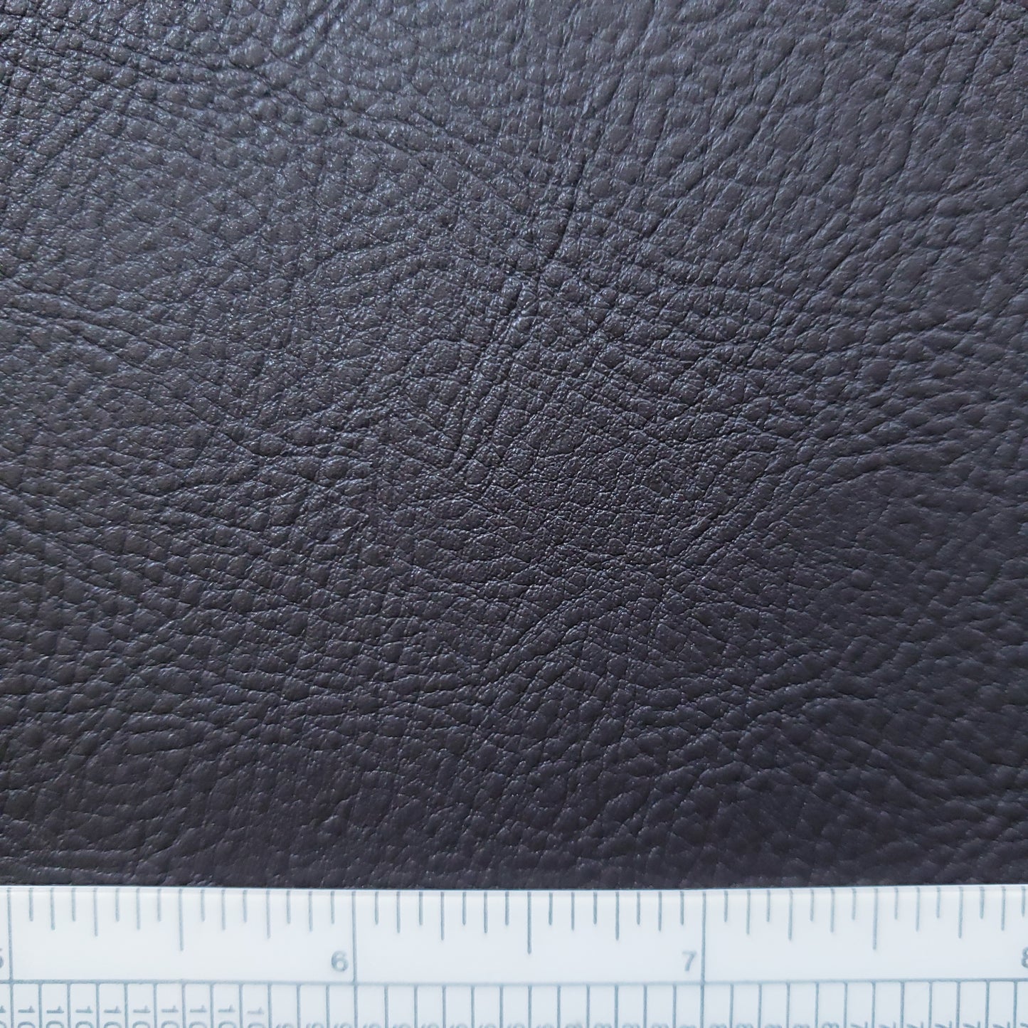 Schokolade Classic Faux Leather