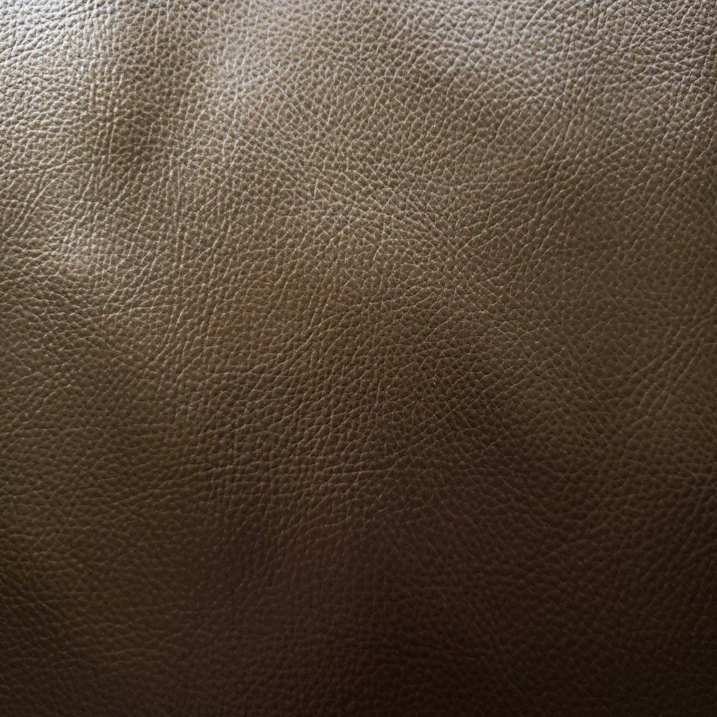 Golden Glow Gloss Microfiber Faux Leather - Moved to BO5P0079