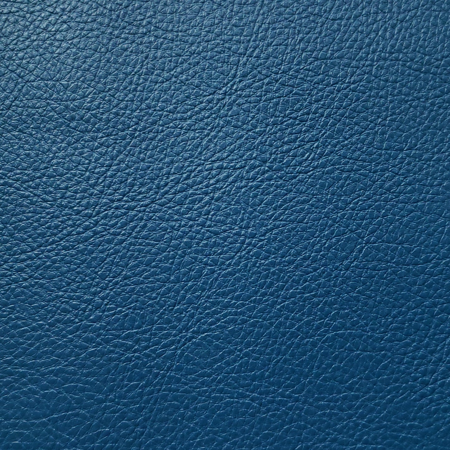 Wave Classic Faux Leather