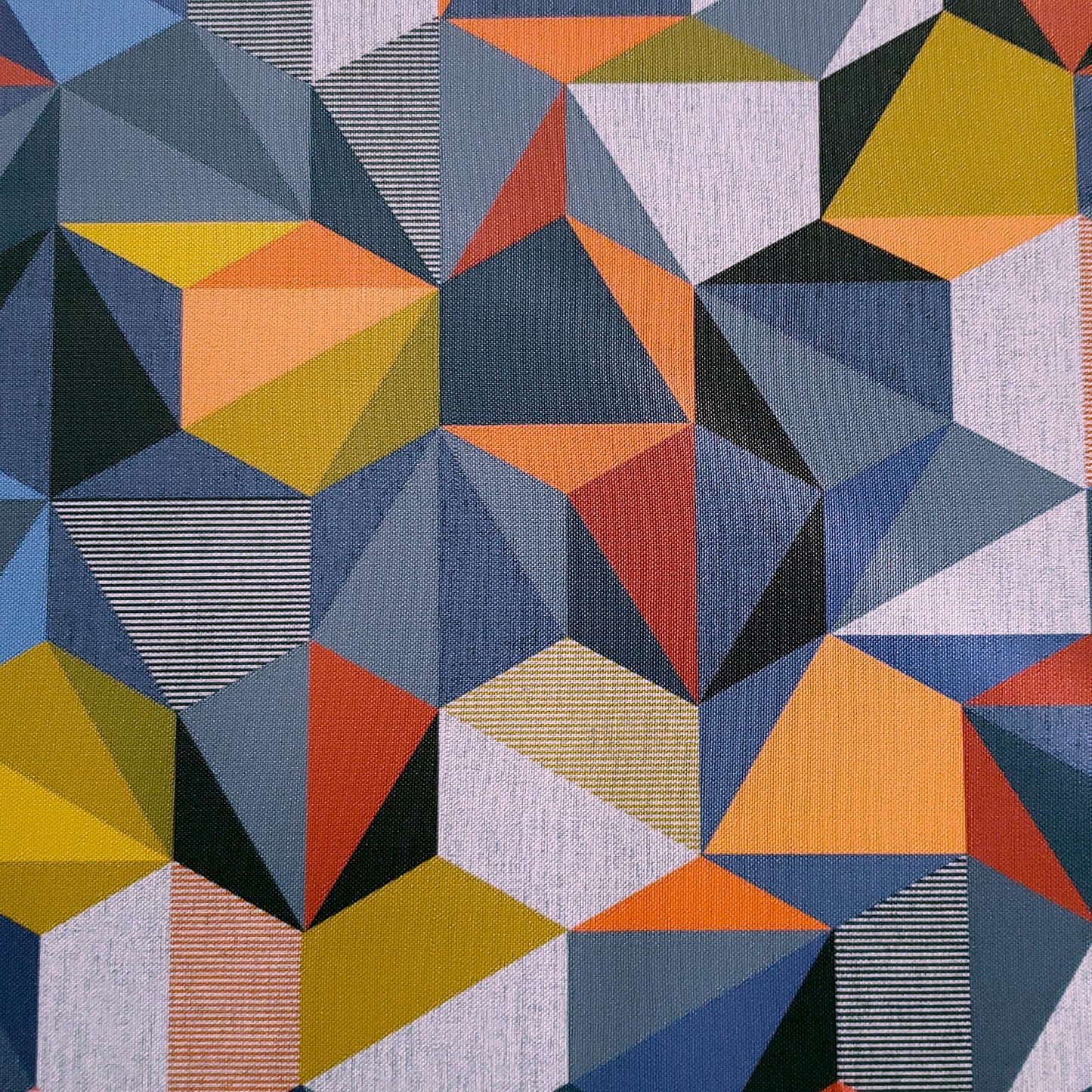 Polygonal Patterned Vinyl