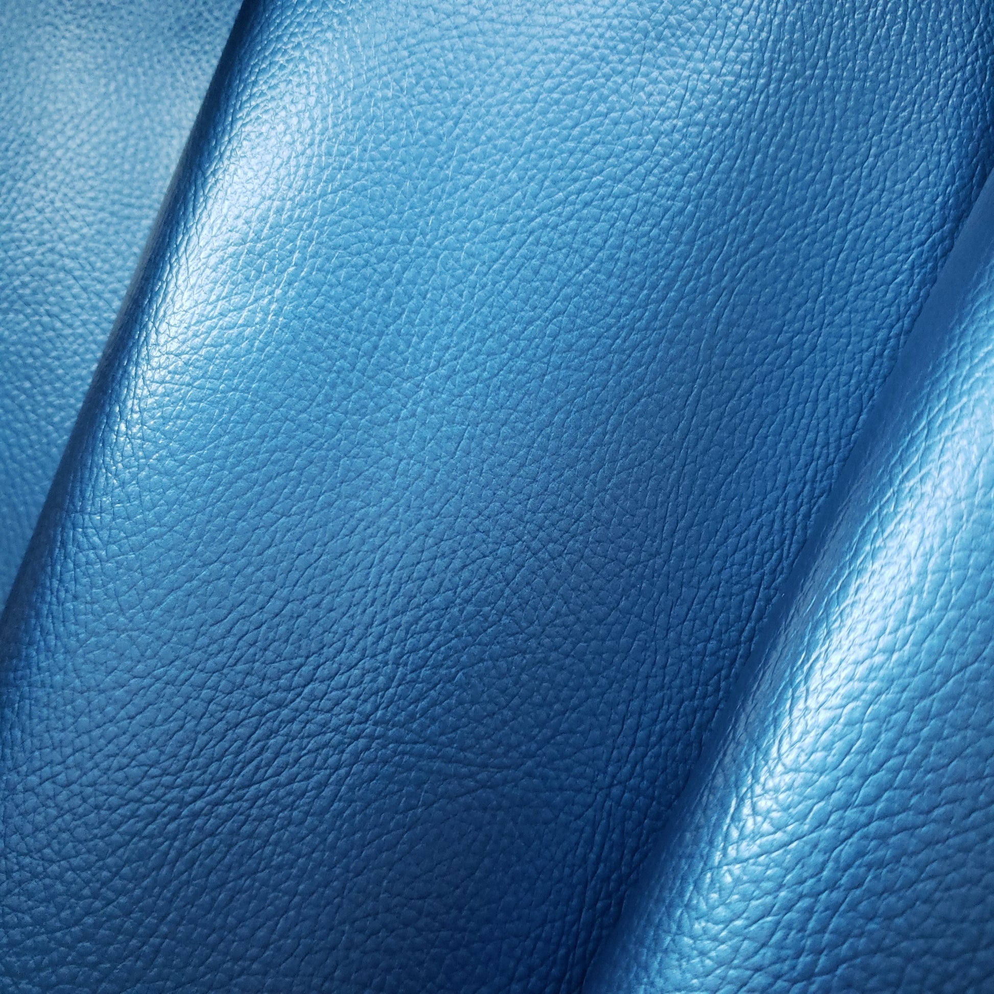 Zephyr Gloss Microfiber Faux Leather – Bo Dee-Oh!